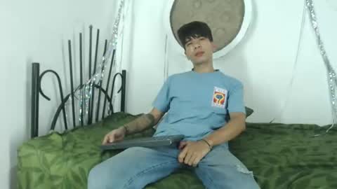 Snapshot of lana_robertt chatting on February 25, 6:45 am lana_robertt online show from February 25, 6:45 am