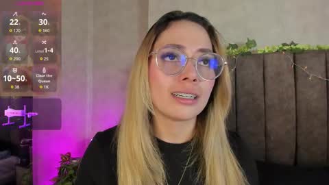 Lana online show from March 3, 5:02 am