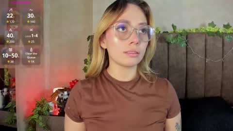 Lana online show from March 19, 5:33 am