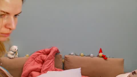 Lana online show from February 28, 1:12 pm