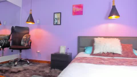 Snapshot of lanablake_ chatting on February 18, 12:01 pm Lana Blake online show from February 18, 12:01 pm