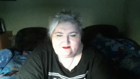 Snapshot of lanacat555 chatting on February 13, 12:24 am lanacat555 online show from February 13, 12:24 am