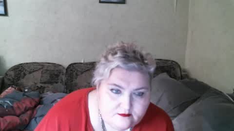 Snapshot of lanacat555 chatting on March 12, 6:44 pm lanacat555 online show from March 12, 6:44 pm