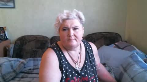 Snapshot of lanacat555 chatting on September 22, 1:24 pm lanacat555 online show from September 22, 1:24 pm