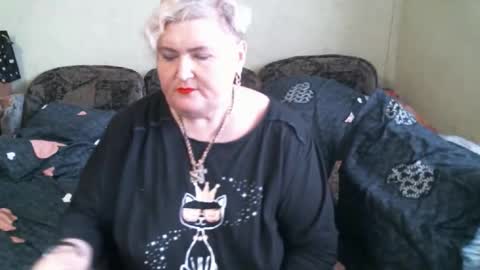 Snapshot of lanacat555 chatting on October 25, 12:23 pm lanacat555 online show from October 25, 12:23 pm