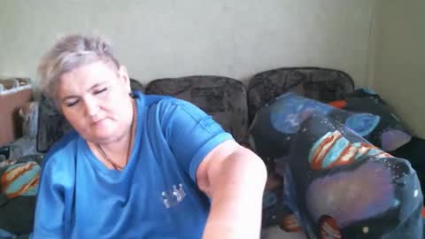 lanacat555 online show from April 10, 2:44 pm