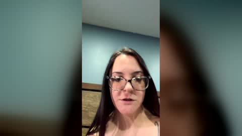 Snapshot of lanacolleen chatting on February 2, 9:02 pm lanacolleen online show from February 2, 9:02 pm