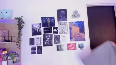 Snapshot of lanaherondale_ chatting on September 25, 10:24 pm lanaherondale_ online show from September 25, 10:24 pm