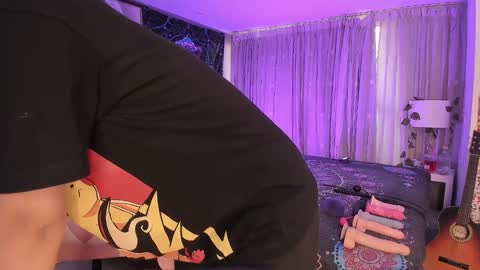 L A N A  online show from January 12, 9:19 pm