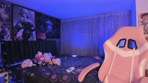 L A N A  online show from January 29, 2:30 am