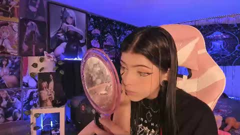 L A N A  online show from February 22, 6:39 am