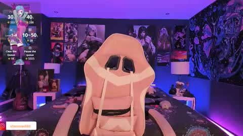 L A N A  online show from November 7, 12:49 pm