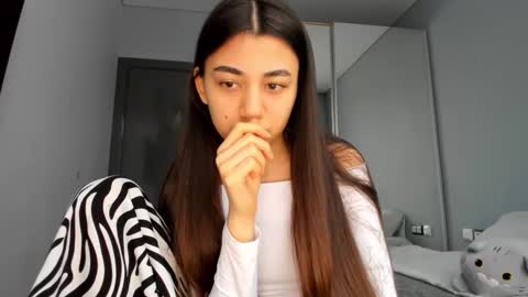 Lana online show from December 17, 1:28 pm