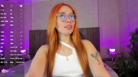 Snapshot of lanamills_ chatting on September 16, 3:51 am Lana online show from September 16, 3:51 am