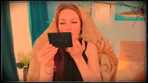 Snapshot of lanaradiance chatting on July 4, 10:32 am Lana Radiance online show from July 4, 10:32 am