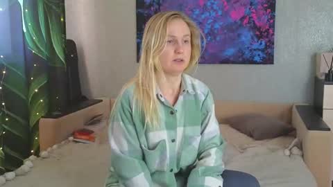 Snapshot of lanavismith chatting on January 19, 7:12 am LanaviSmith online show from January 19, 7:12 am