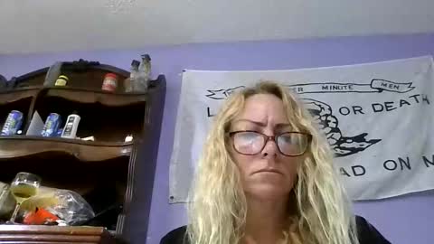 Snapshot of landofeden chatting on June 3, 5:18 pm landofeden online show from June 3, 5:18 pm