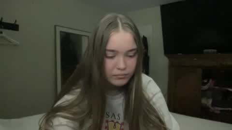 lanelizzie348 online show from May 2, 1:21 am