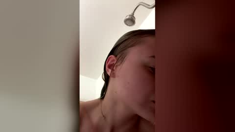 laneybel online show from December 18, 3:56 am