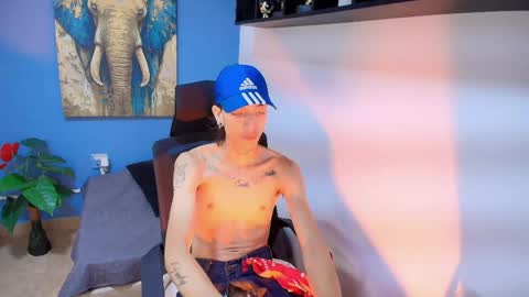 langelo_el online show from May 22, 1:28 pm
