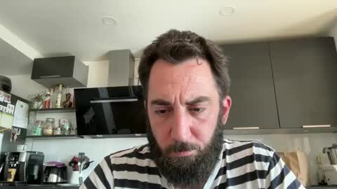 Lanimal online show from September 19, 12:28 pm