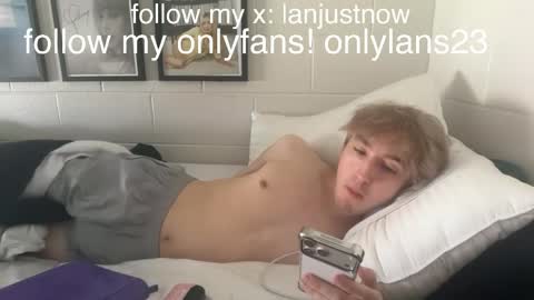 Snapshot of lanjustnow chatting on April 2, 4:26 pm lanjustnow online show from April 2, 4:26 pm
