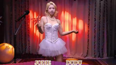 lankwaifong_cindy online show from May 15, 3:02 am