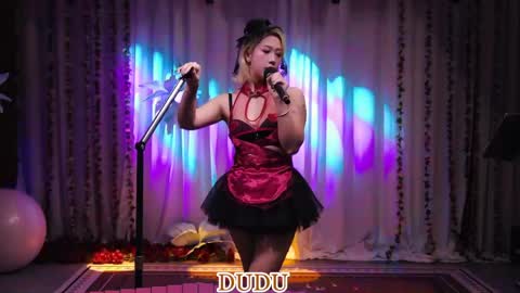 lankwaifong_cindy online show from May 17, 10:00 am