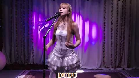 lankwaifong_cindy online show from May 24, 3:00 am