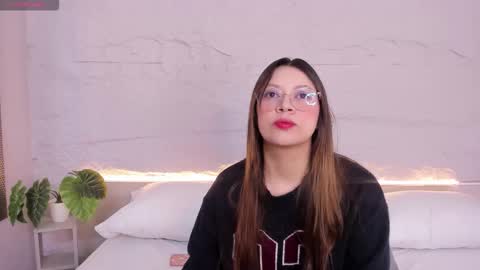 Lanna online show from February 14, 11:40 am