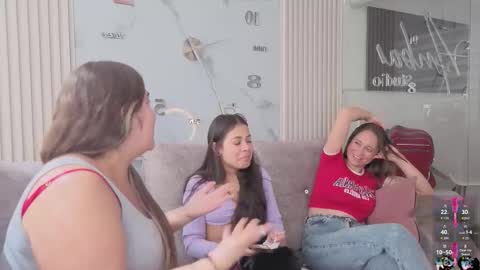 Snapshot of lanna_as chatting on November 7, 2:39 pm lanna_as online show from November 7, 2:39 pm