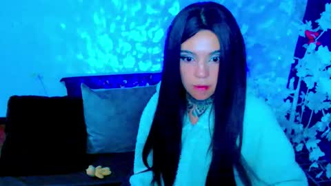 Snapshot of lannie_gonzales chatting on September 26, 2:04 am LANNIE   online show from September 26, 2:04 am