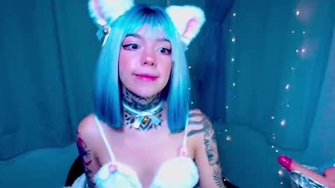 LANNIE   online show from February 16, 12:45 pm