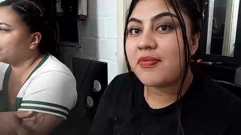 lapeligrosa_ online show from March 19, 12:47 am