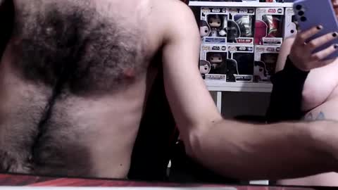 Snapshot of lapijaarg chatting on December 18, 8:53 am LapijARG online show from December 18, 8:53 am