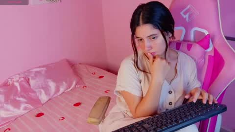 LARA online show from April 15, 12:56 pm