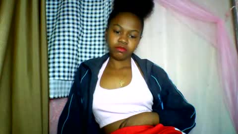 lara_belle online show from June 13, 8:18 pm