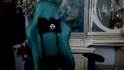 lara_benson_ online show from November 25, 10:48 am