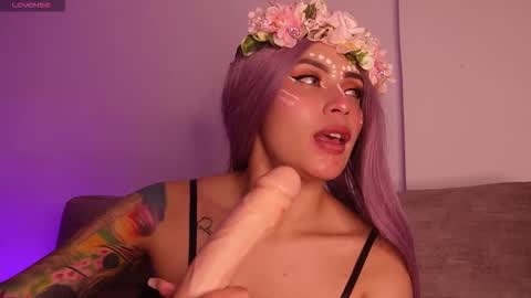 Lara online show from October 30, 11:49 pm