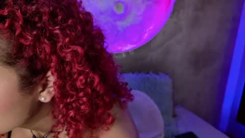 lara_curly online show from July 3, 7:59 am