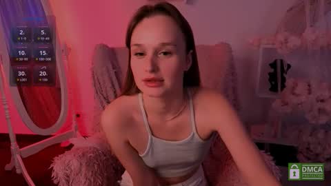 Snapshot of lara_vest chatting on September 13, 9:25 pm Lara online show from September 13, 9:25 pm