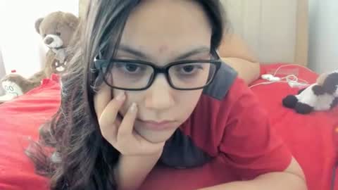 Snapshot of laracamille chatting on February 10, 6:01 pm lara online show from February 10, 6:01 pm