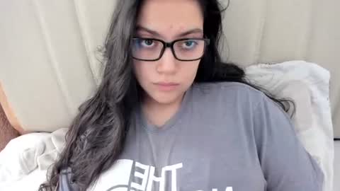 Snapshot of laracamille chatting on February 27, 2:39 pm lara online show from February 27, 2:39 pm