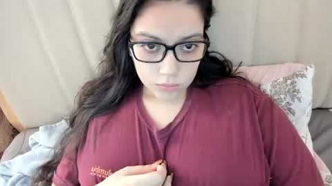 lara online show from March 27, 3:12 pm