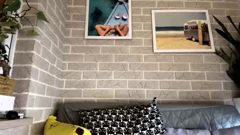 lara online show from March 21, 7:06 pm