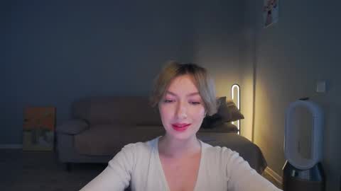 Snapshot of larakanes chatting on January 31, 8:11 am LaraKanes online show from January 31, 8:11 am