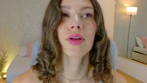 Snapshot of laralane_ chatting on July 4, 2:23 pm Lara online show from July 4, 2:23 pm