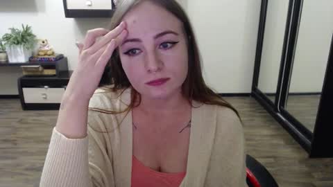 Snapshot of laralianna chatting on September 23, 1:47 pm Laralianna online show from September 23, 1:47 pm