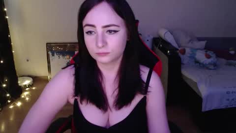 Snapshot of laralianna chatting on January 16, 7:01 am Laralianna online show from January 16, 7:01 am