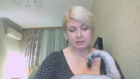 laramrs online show from October 28, 4:31 pm